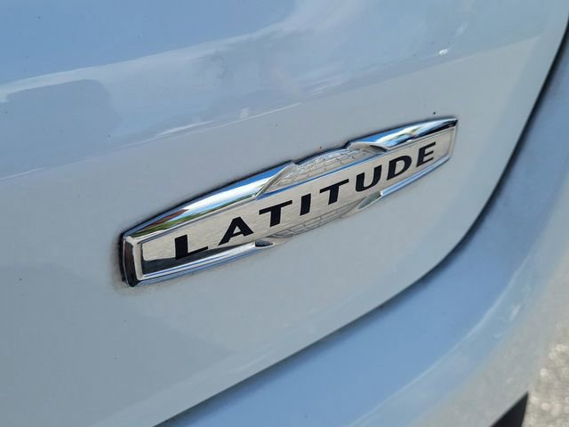 Used 2024 Jeep Compass Latitude AWD/4WD image 7