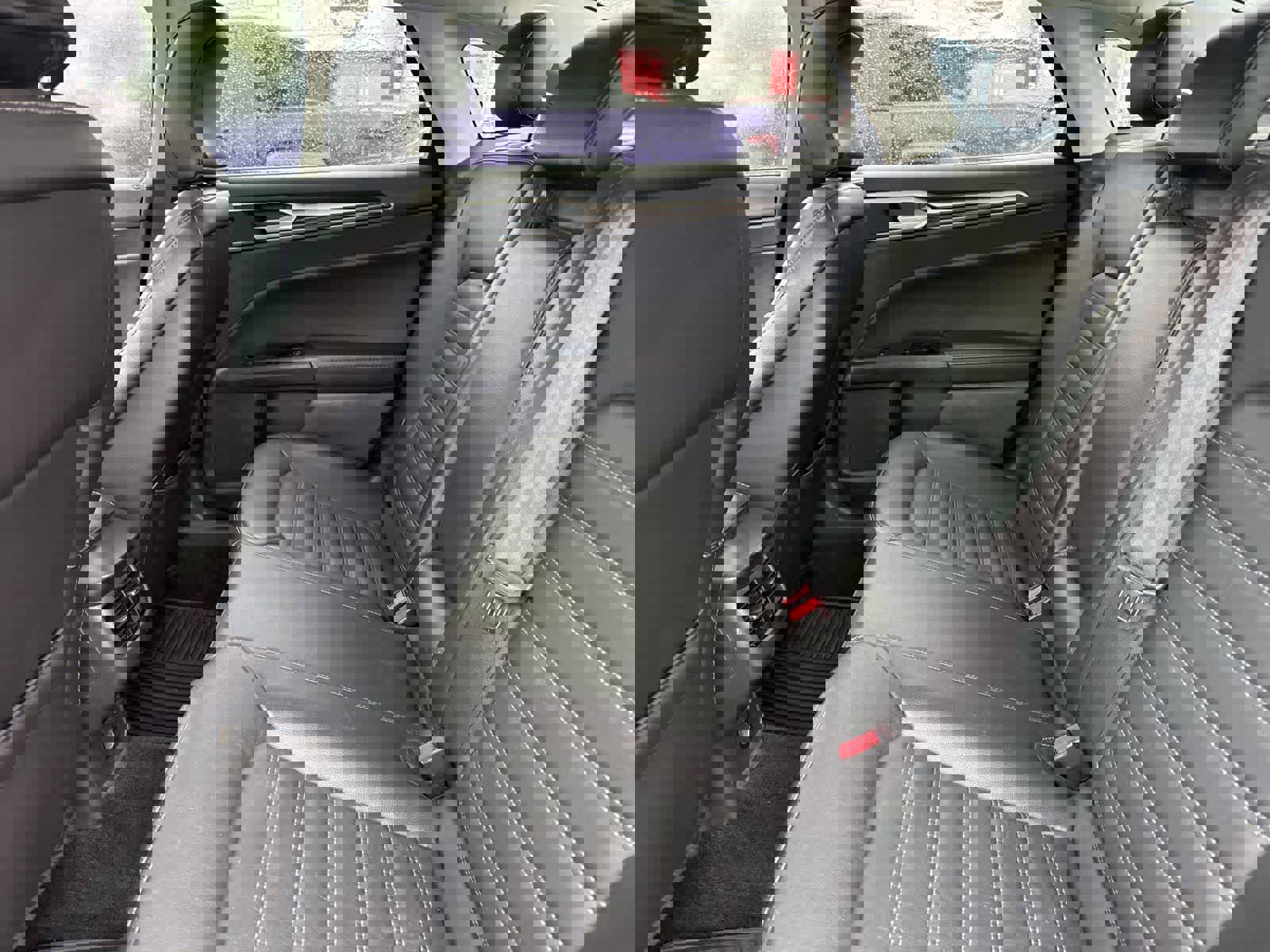 Used 2015 Ford Fusion SE w/ Equipment Group 202A image 16