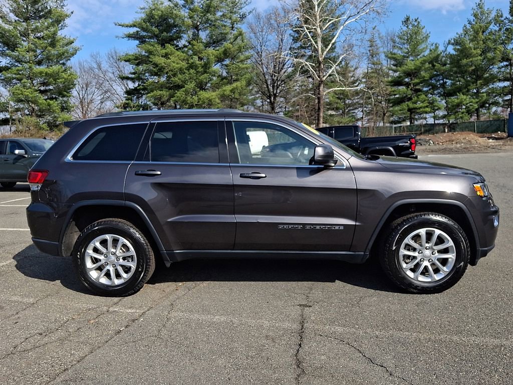 Used 2021 Jeep Grand Cherokee Laredo image 7