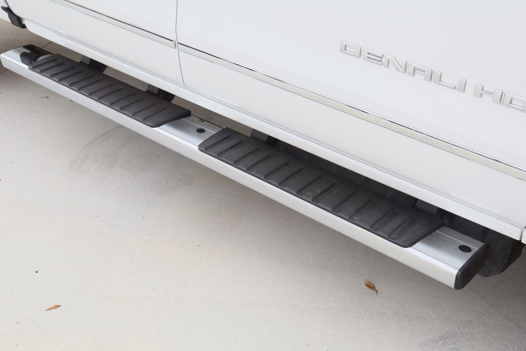 Used 2019 GMC Sierra 2500 Denali w/ Duramax Plus Package image 10