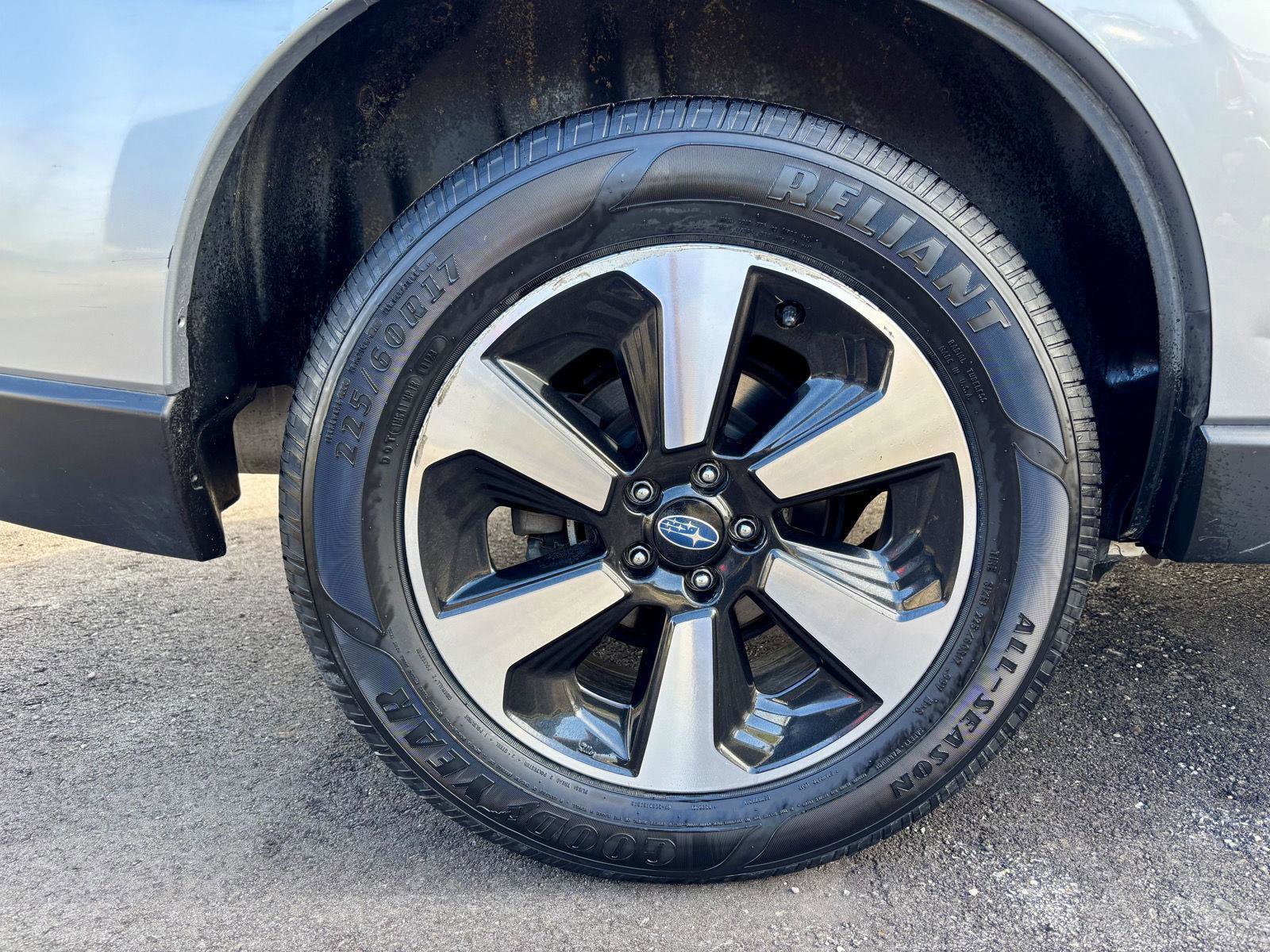 Used 2018 Subaru Forester 2.5i Premium w/ All-Weather Package image 29