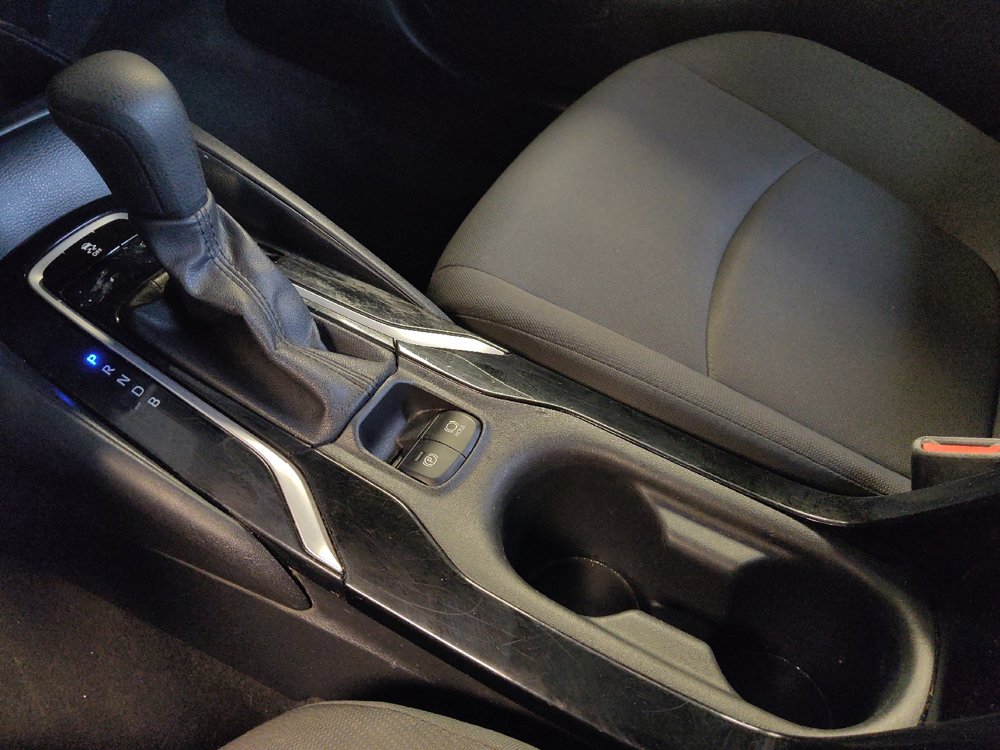 Used 2022 Toyota Corolla LE FWD image 26