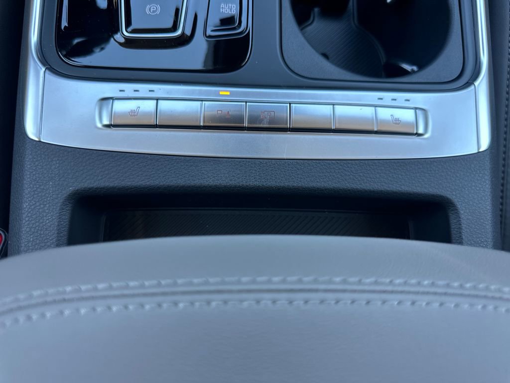 New 2026 Kia Carnival EX image 30