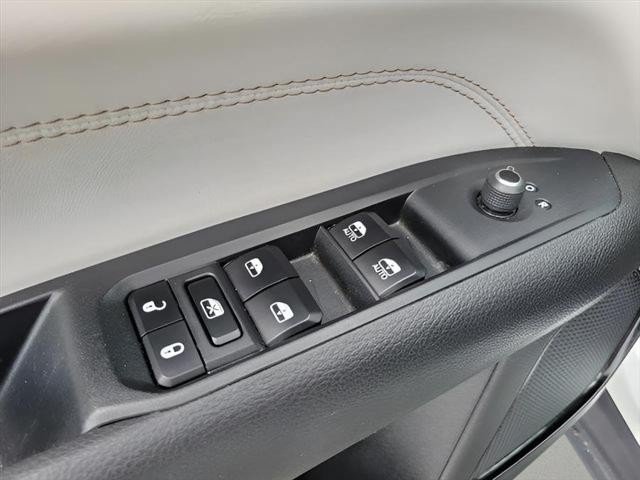 Used 2024 Jeep Compass Limited AWD/4WD image 25