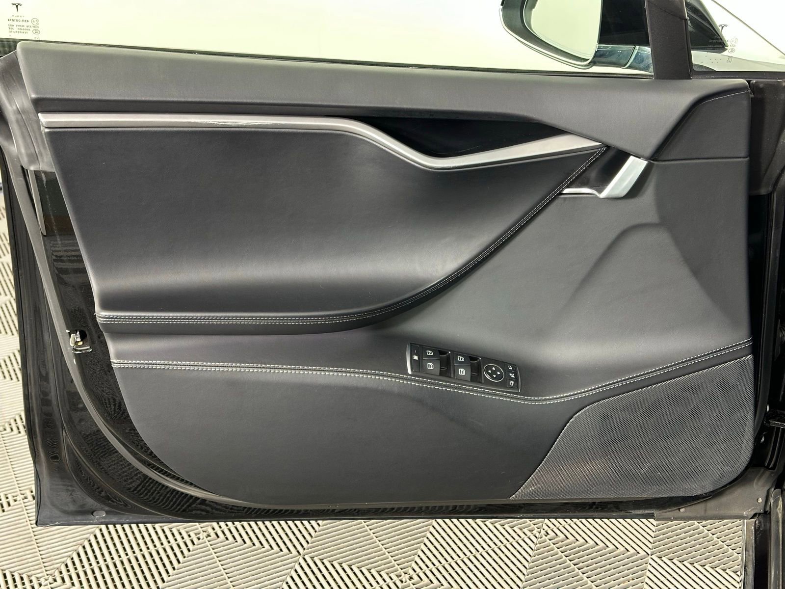 Used 2018 Tesla Model S 75D image 38