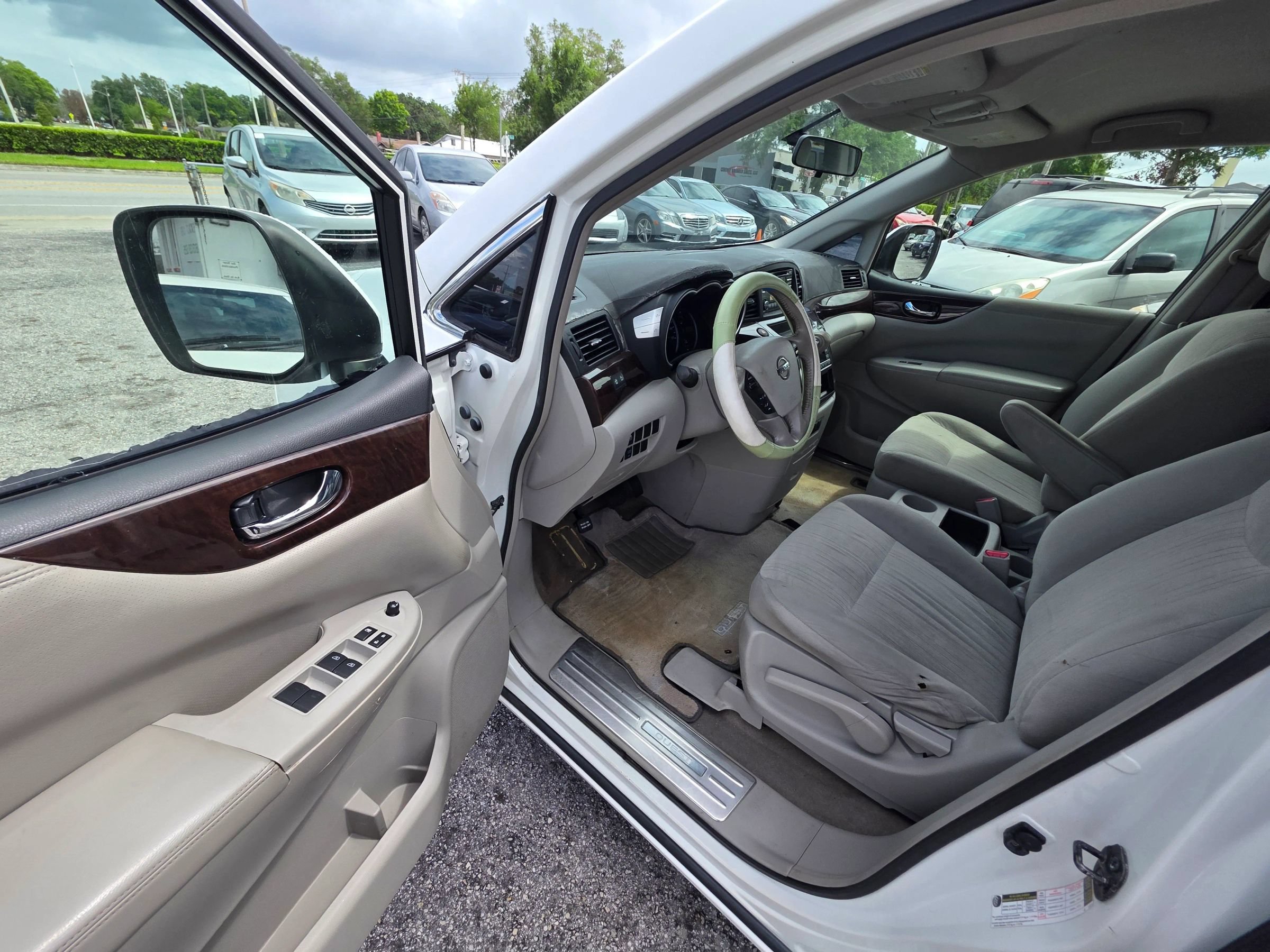 Used 2012 Nissan Quest SV w/ Protection Pkg FWD image 12
