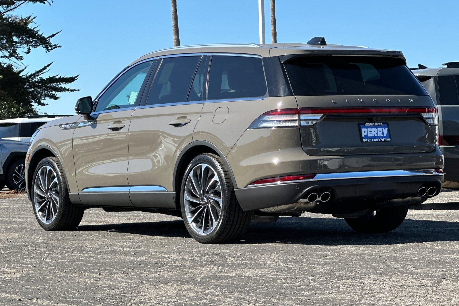 New 2025 Lincoln Aviator Reserve w/ Equipment Group 201A AWD/4WD image 5