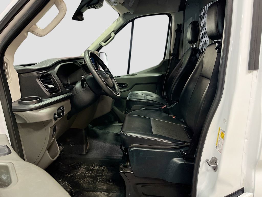 Used 2023 Ford E-Transit Medium Roof image 20