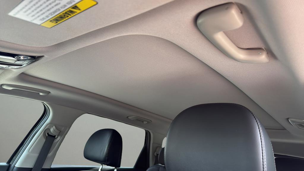 Used 2023 Kia Sorento EX w/ Panoramic Sunroof Package image 12