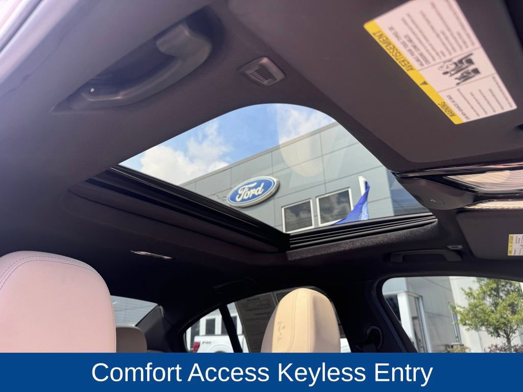 Used 2023 BMW 330e w/ Premium Package image 24