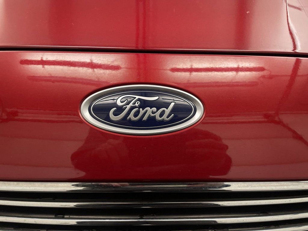 Used 2019 Ford Fusion SE image 25