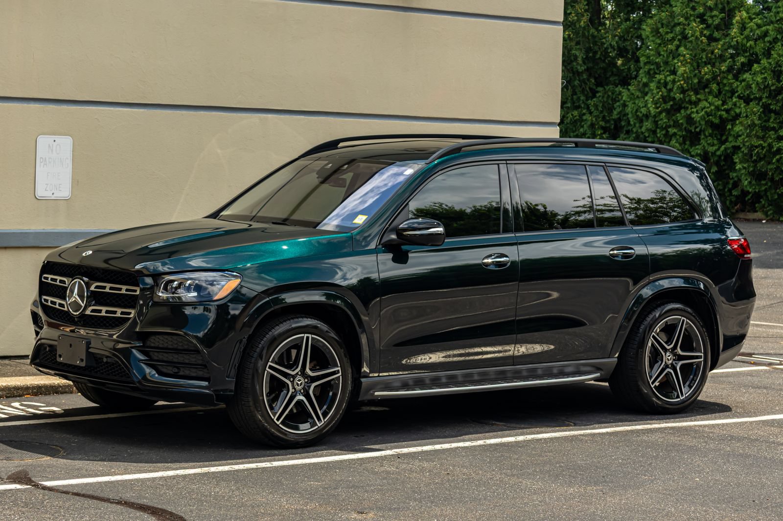 Used 2022 Mercedes-Benz GLS 450 4MATIC image 4