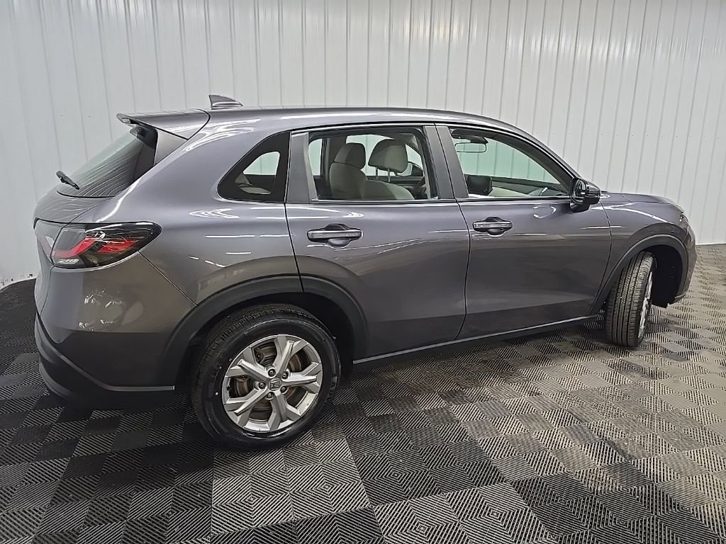Used 2023 Honda HR-V LX image 3