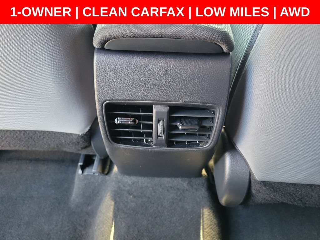 Used 2025 Toyota Corolla Cross AWD Hybrid image 14