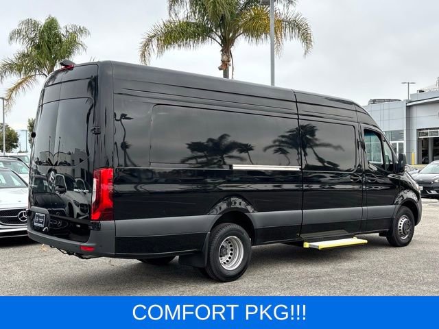 Used 2024 Mercedes-Benz Sprinter 3500 image 3