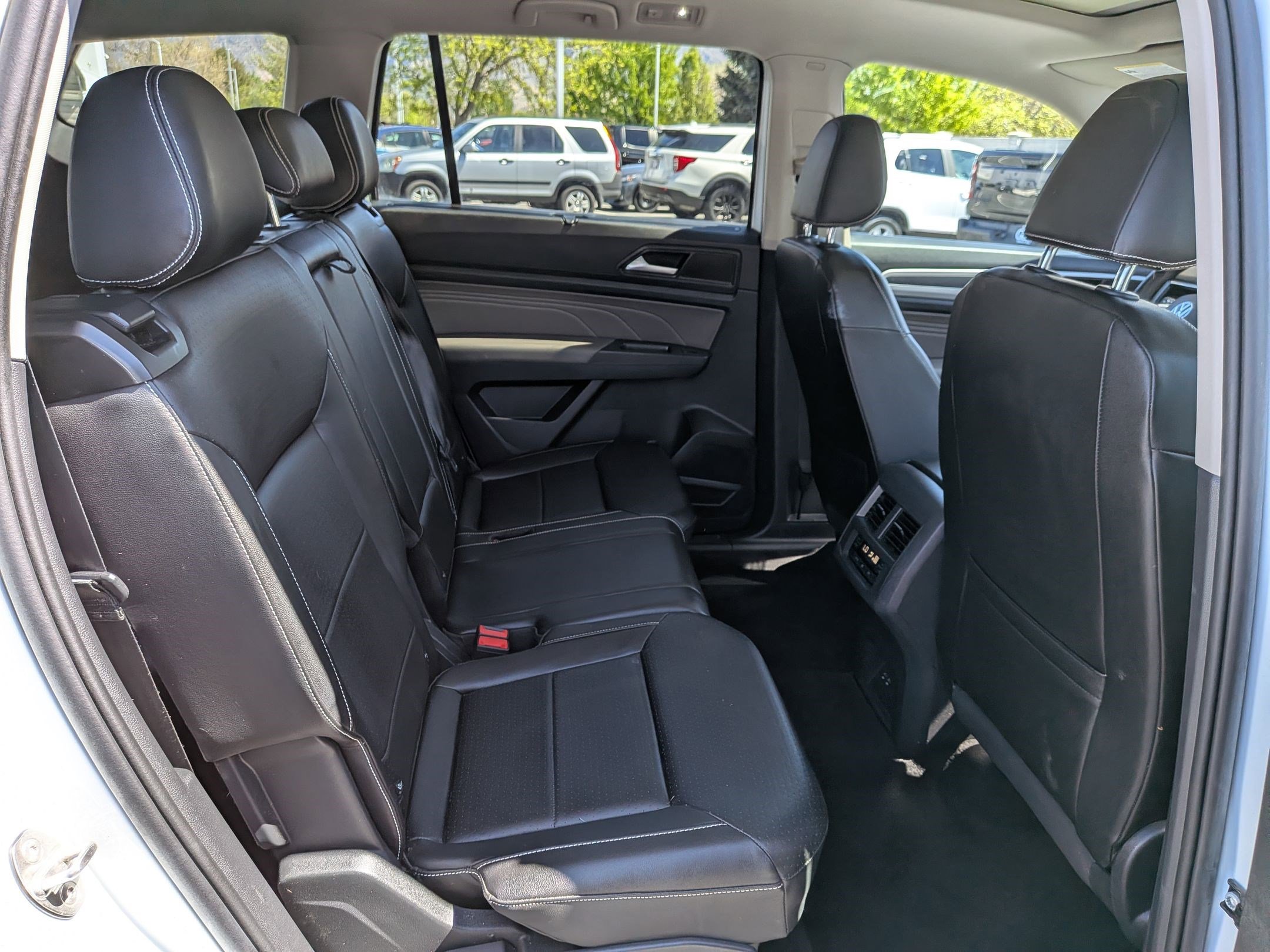 Used 2021 Volkswagen Atlas SEL R-Line AWD/4WD image 32