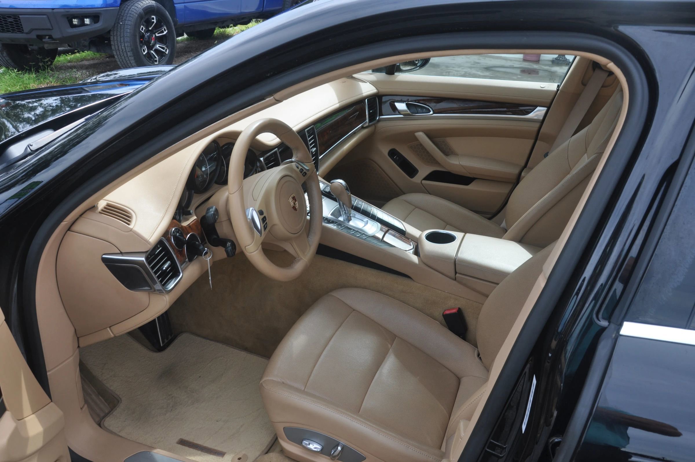 Used 2013 Porsche Panamera 4S image 13