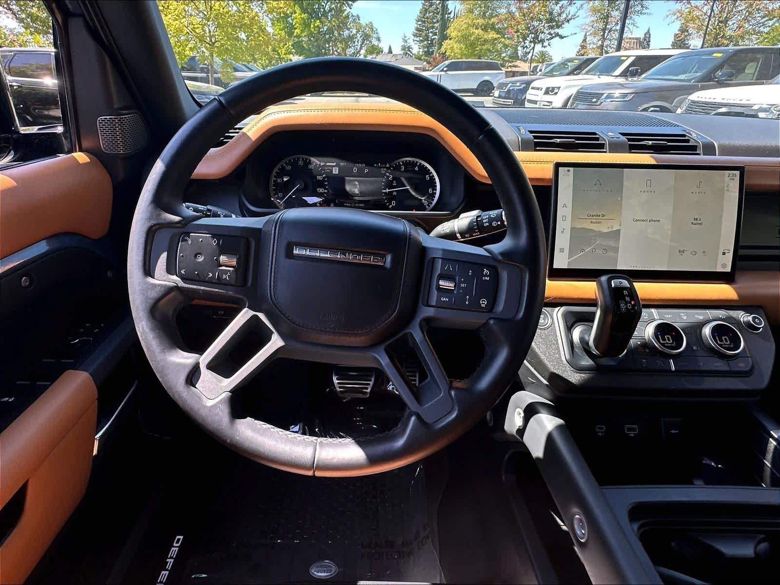 Used 2023 Land Rover Defender 110 X-Dynamic SE AWD/4WD image 8