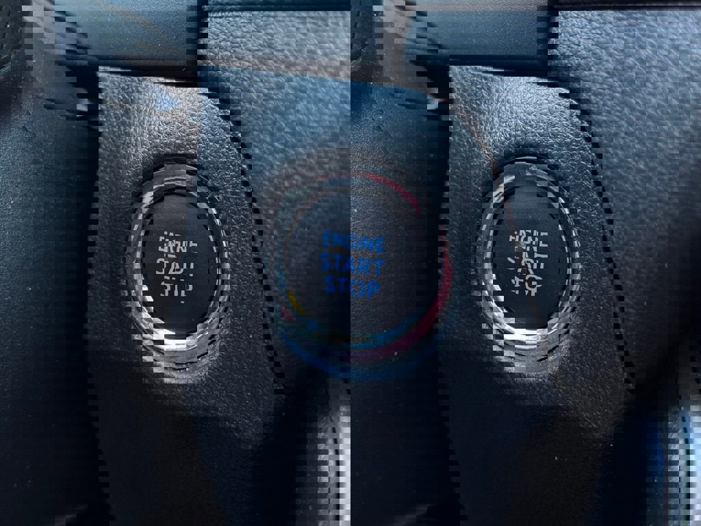 Used 2021 Toyota RAV4 Limited image 44