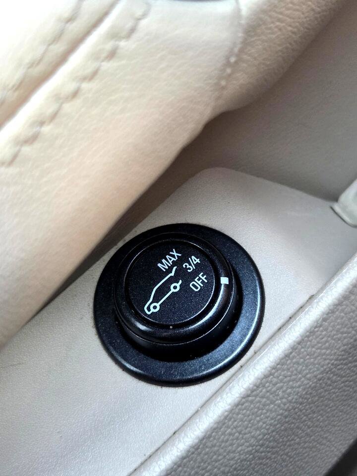 Used 2013 Cadillac SRX Luxury image 29