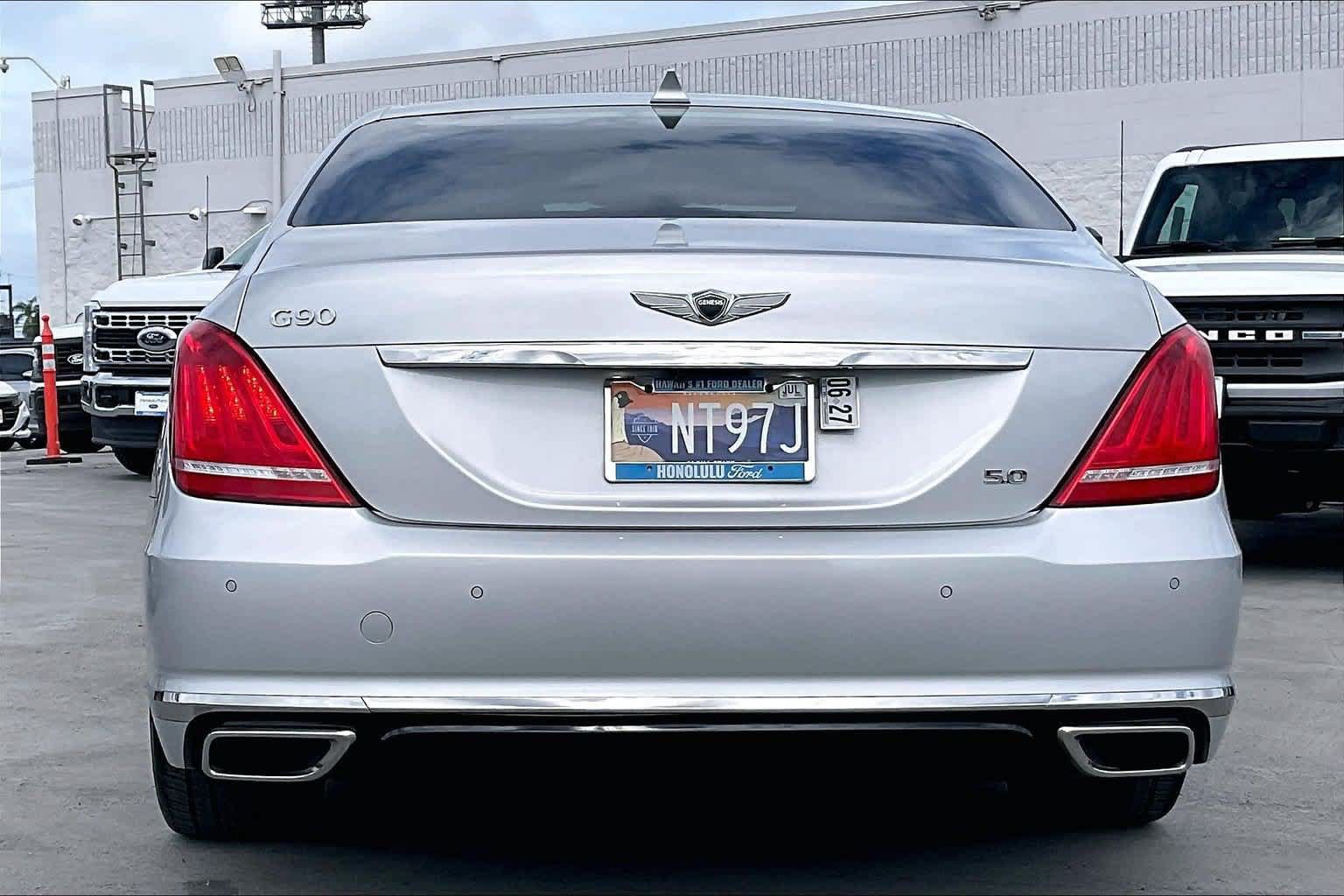 Used 2019 Genesis G90 5.0 Ultimate RWD image 5