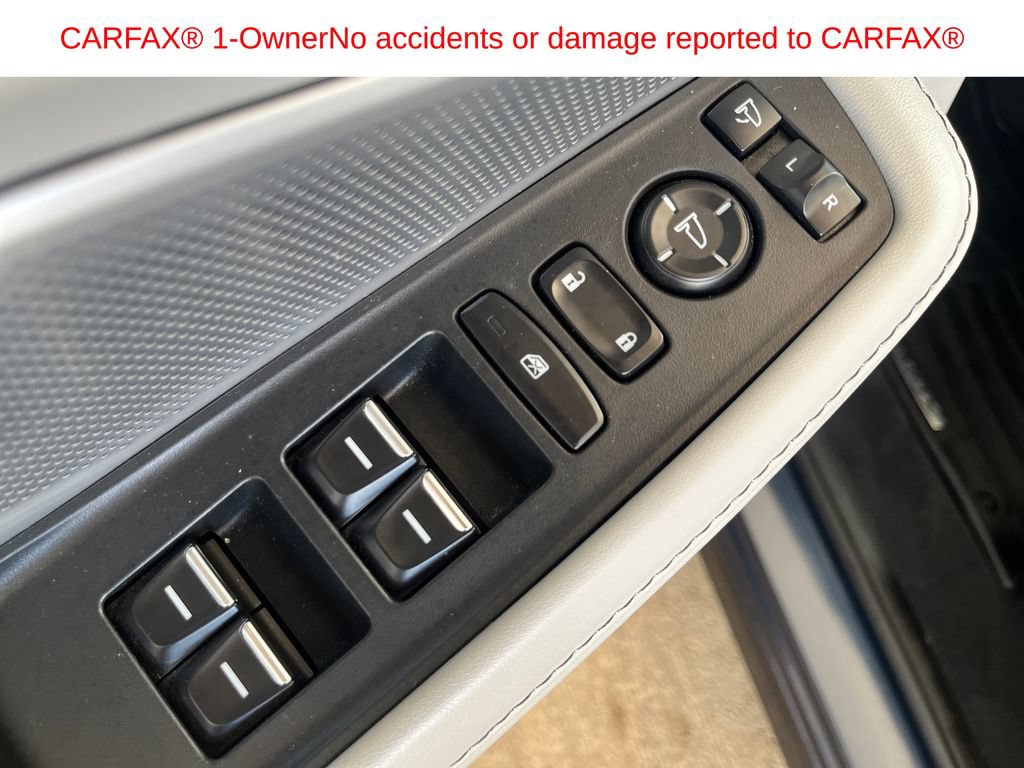Used 2025 Acura MDX w/ Technology Package FWD image 10