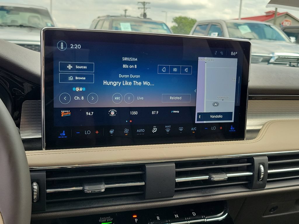 Certified 2023 Lincoln Corsair AWD w/ Equipment Group 101A image 27