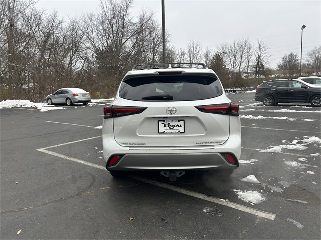 Used 2024 Toyota Highlander Platinum image 26