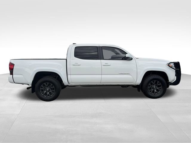Used 2023 Toyota Tacoma SR5 w/ Technology Package AWD/4WD image 8