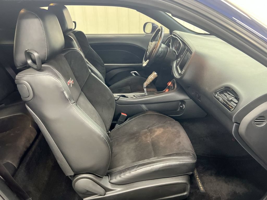 Used 2015 Dodge Challenger R/T Plus RWD image 22