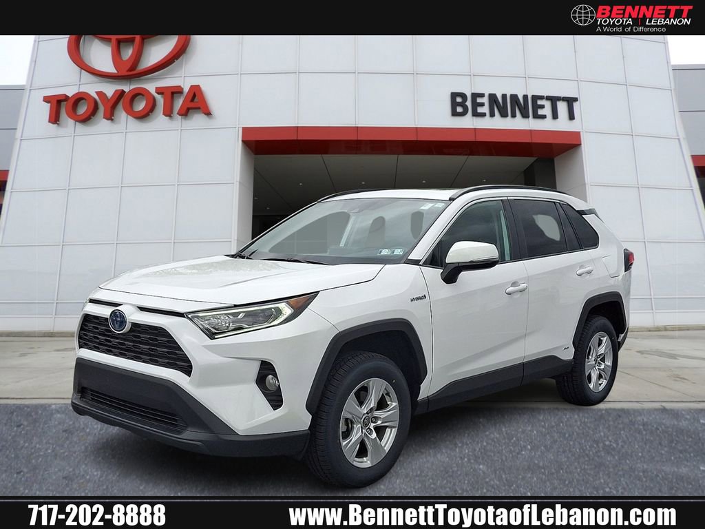 Used 2021 Toyota RAV4 XLE w/ Convenience Package AWD/4WD image 1