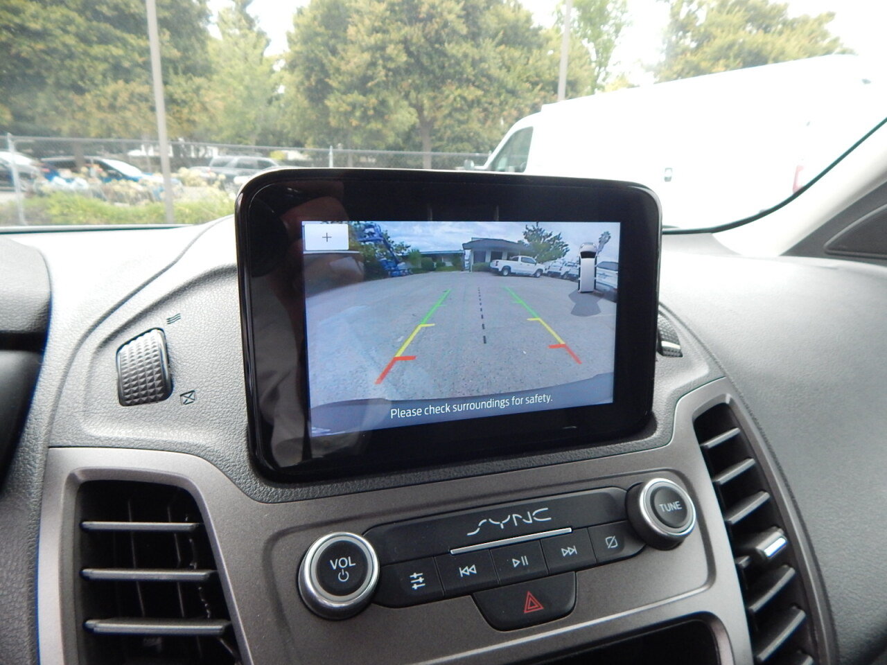 Used 2022 Ford Transit Connect XL FWD image 23