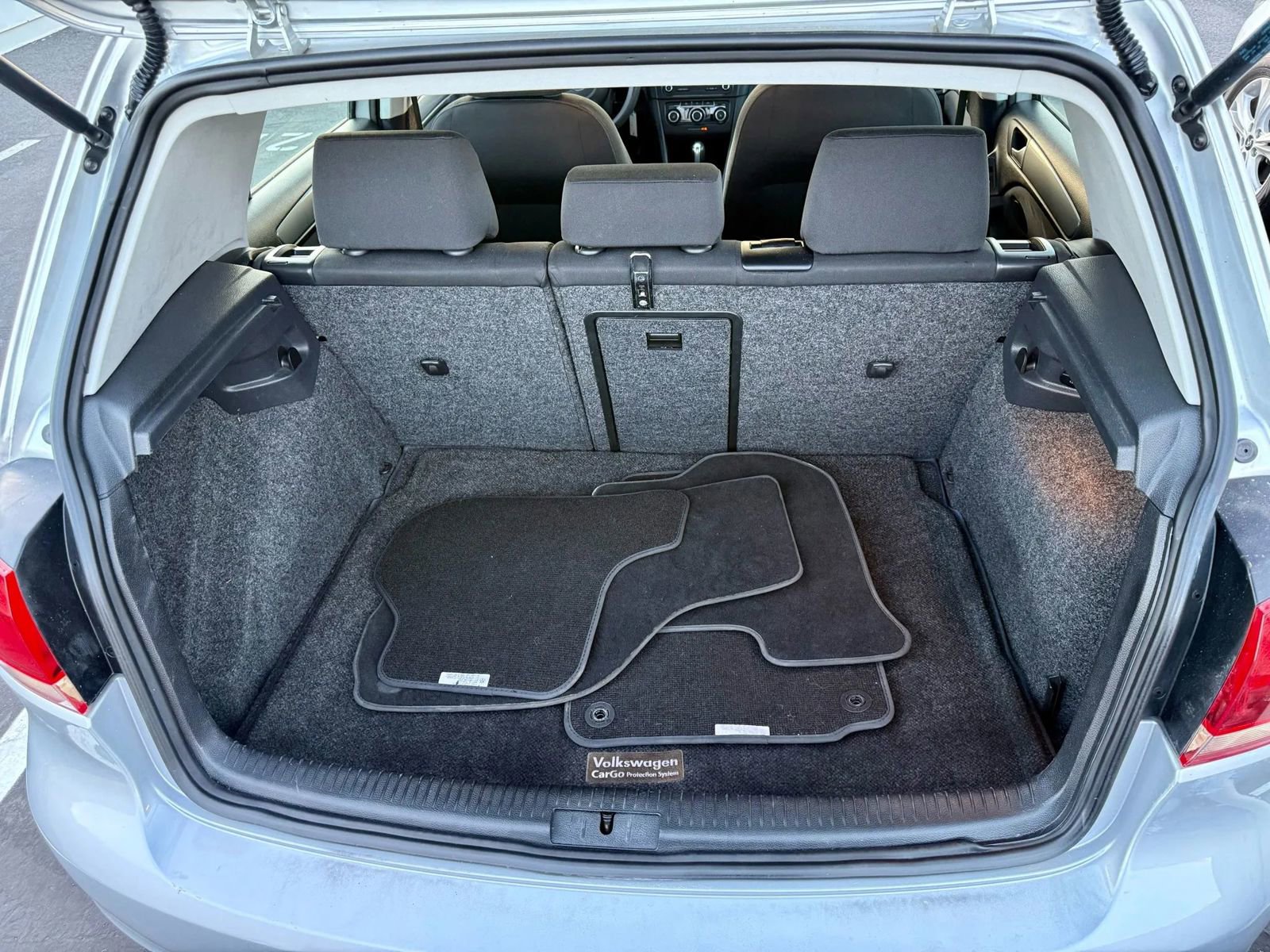 Used 2012 Volkswagen Golf 4-Door image 15