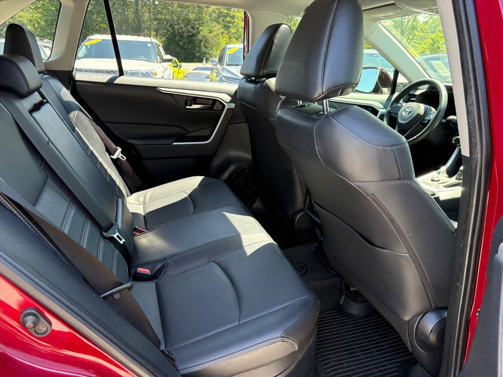 Used 2023 Toyota RAV4 XLE Premium AWD/4WD image 20