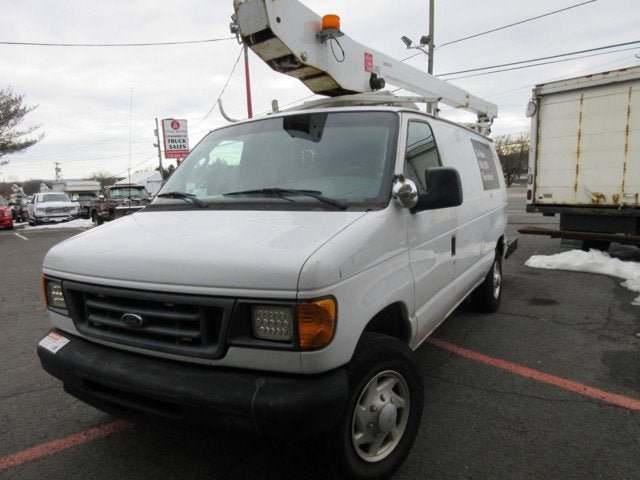 Used 2007 Ford E-350 and Econoline 350 Super Duty RWD image 5