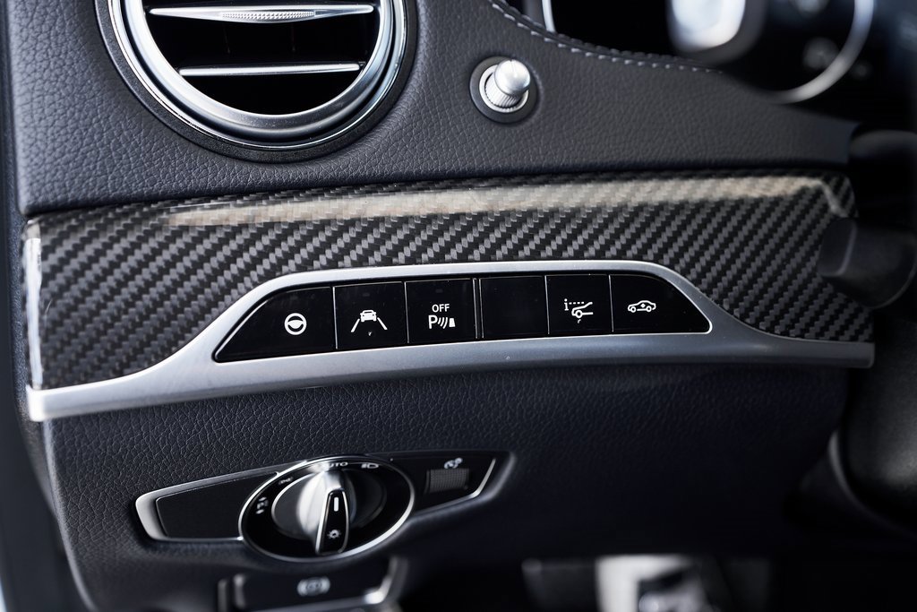 Used 2020 Mercedes-Benz S 63 AMG 4MATIC Sedan image 34