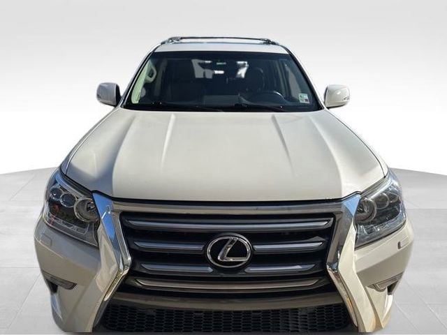 Used 2014 Lexus GX 460 image 2