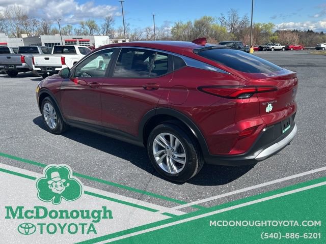 Used 2024 Buick Envista Preferred image 2