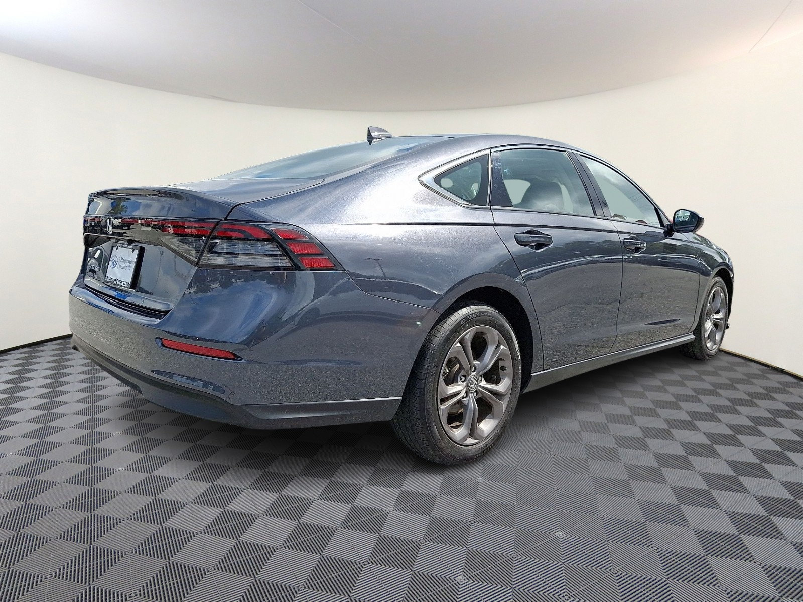 Used 2024 Honda Accord EX image 6