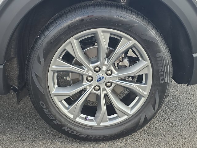 Used 2023 Ford Explorer Limited w/ Equipment Group 301A RWD image 35