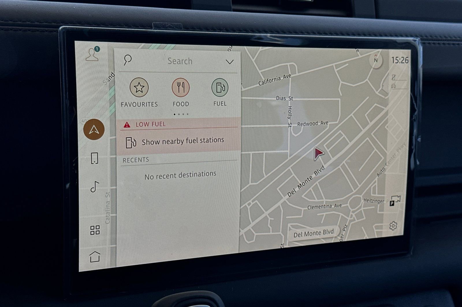 New 2024 Land Rover Defender 130 X-Dynamic SE image 18