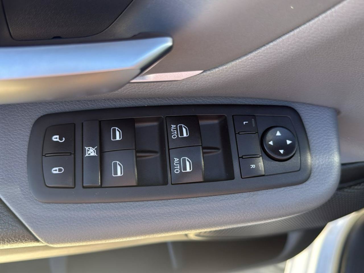 Used 2021 RAM 1500 Big Horn RWD image 18