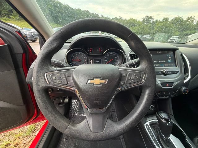 Used 2017 Chevrolet Cruze LT w/ Convenience Package FWD image 24