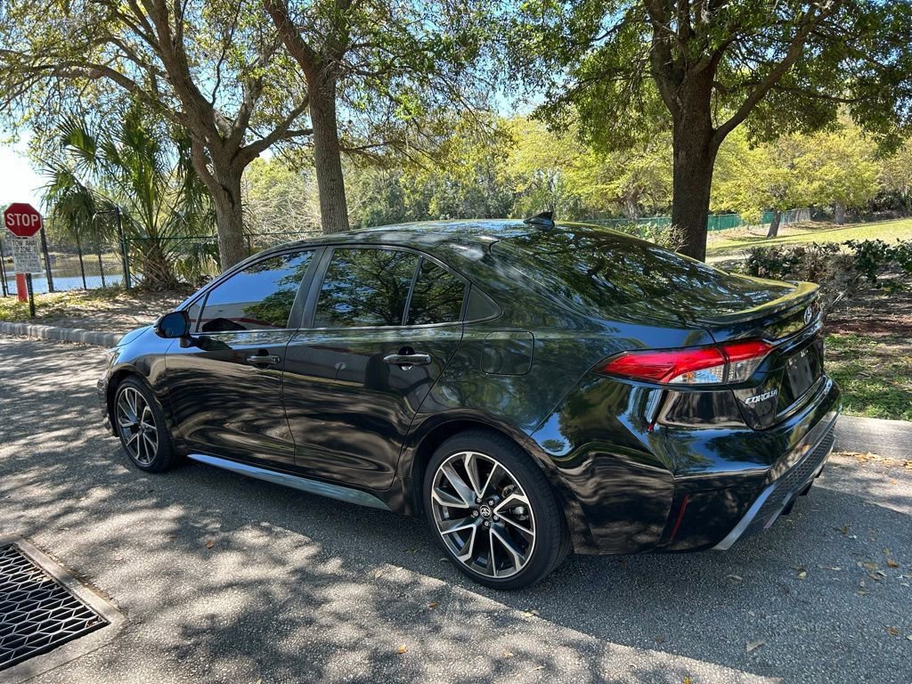 Used 2022 Toyota Corolla XSE image 3