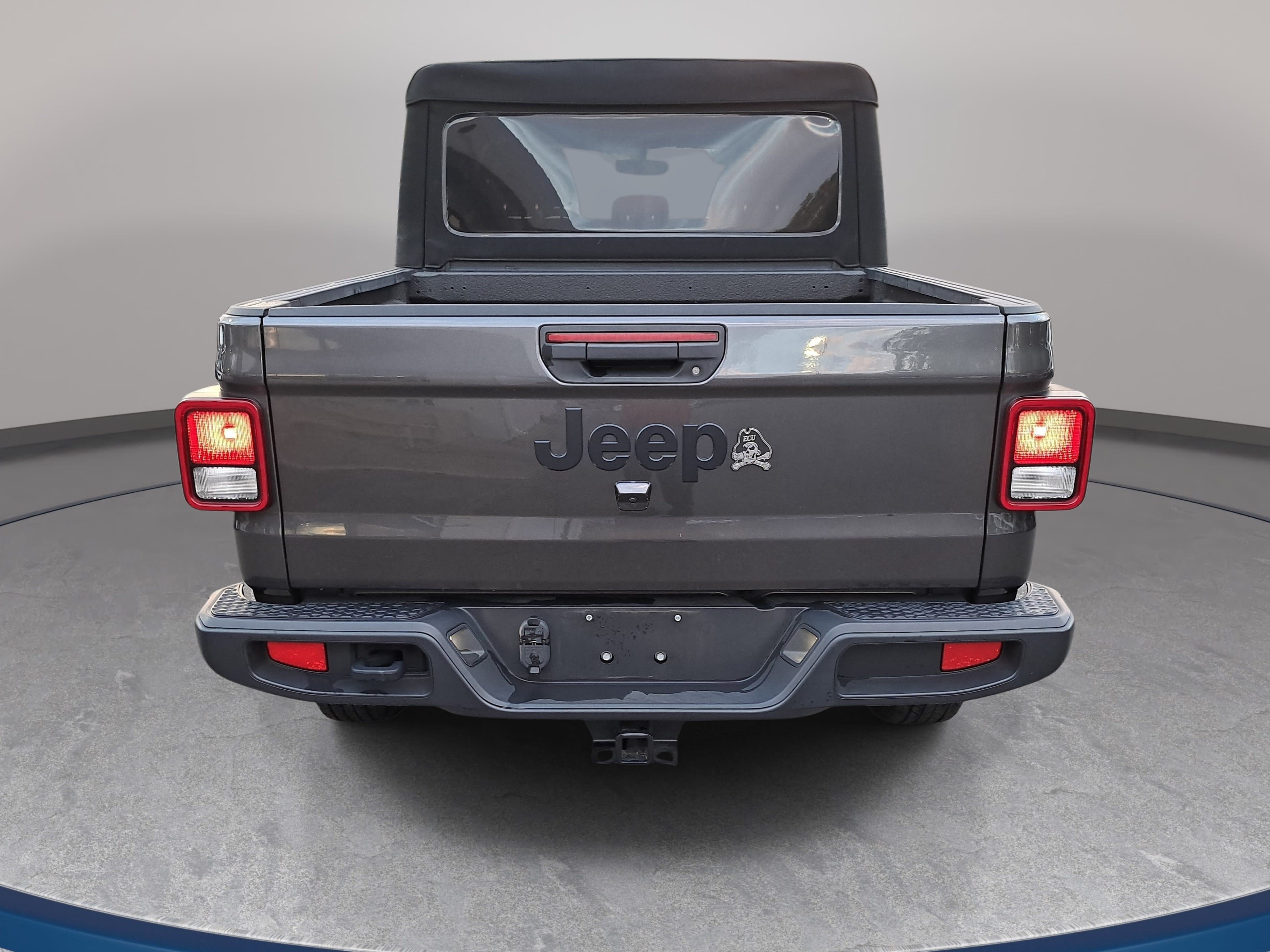 Used 2023 Jeep Gladiator Sport AWD/4WD image 7