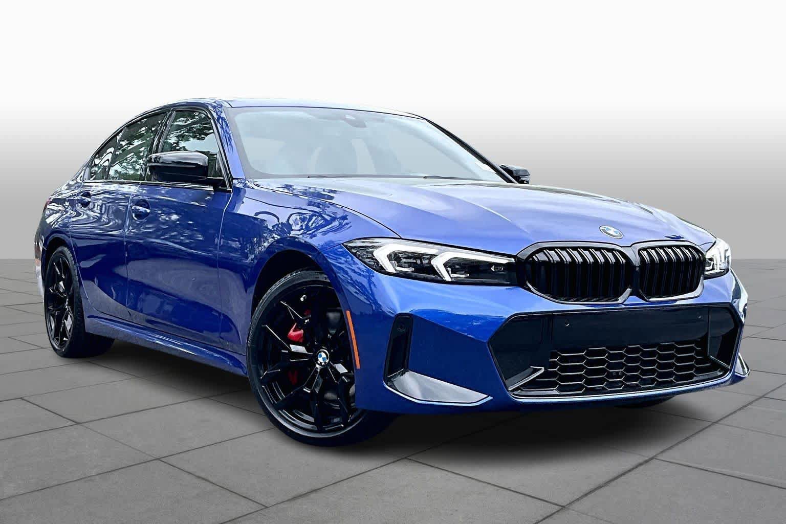 New 2026 BMW 330i Sedan w/ M Sport Package RWD image 2