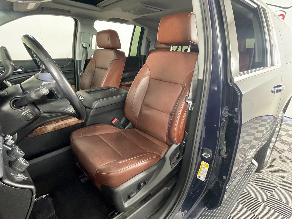 Used 2020 Chevrolet Suburban Premier w/ Premier Plus Edition AWD/4WD image 24