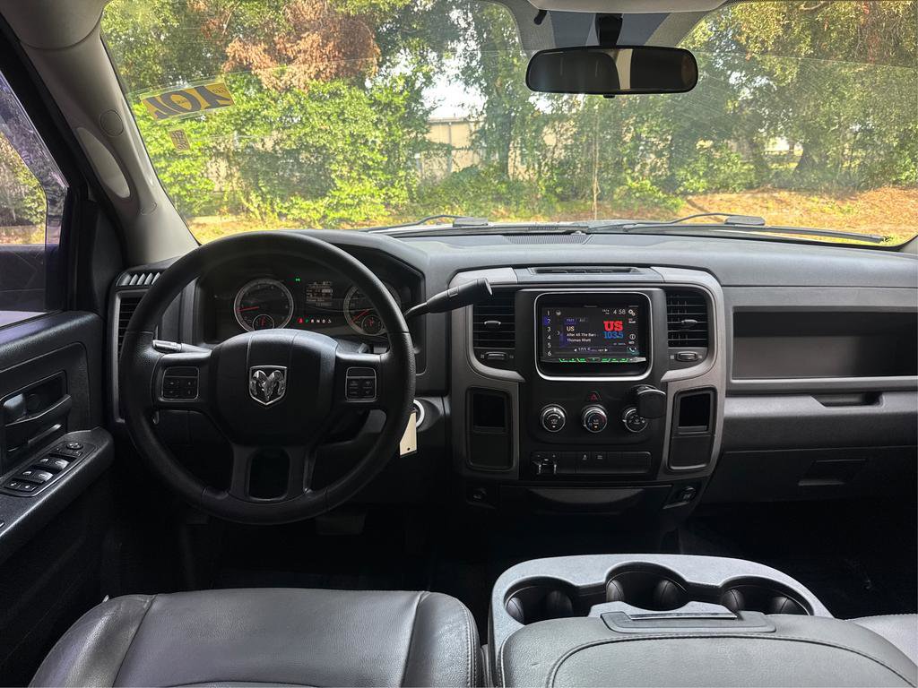 Used 2016 RAM 2500 Tradesman w/ Chrome Appearance Group RWD image 13