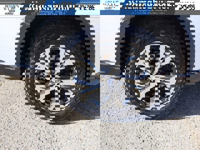 Used 2022 Subaru Outback Touring image 41