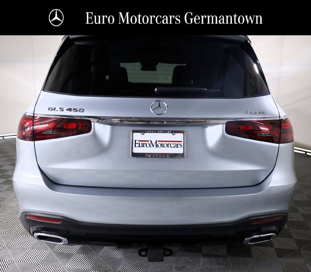 Used 2025 Mercedes-Benz GLS 450 4MATIC image 5